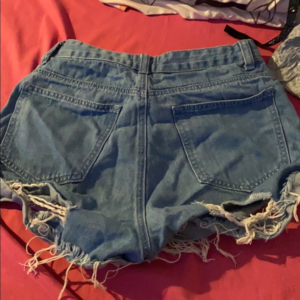 Shorts - Picture 2 of 2